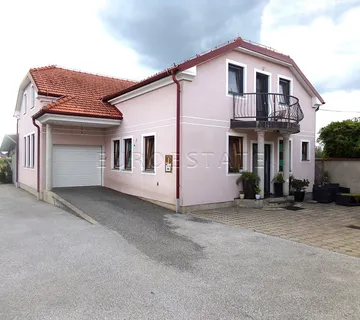 Varaždin: poslovna zgrada, skladište i kuća, sveukupno 500 m2 - cover