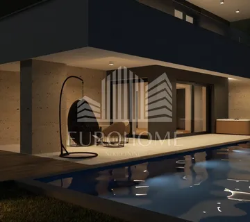 ZADAR- PRIVLAKA- Urbana villa sa grijanim bezenom, 200m2