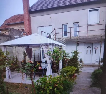 KUĆA , GARAŽA, 309m2, LJUBLJANICA, TREŠNJEVKA SJEVER - cover