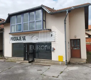2 Kuće, 500m2,1800 BRP,zemljište 917 m2 -Sesvete,prilika Investitorima - Sesvete, Zagreb