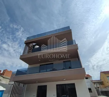 VODICE- S6, Prvoklasna novogradnja, Centar grada 114m2
