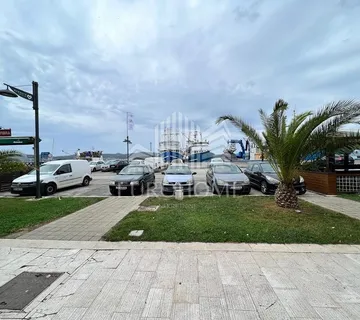 Biograd na moru, uz more, najam poslovnog prostora  94m2 - cover