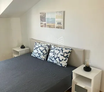 VODICE, Srima, Divan jednosoban stan na 50m od mora, 44m2 - cover