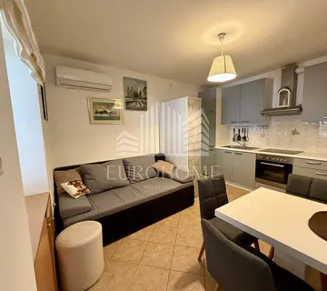Ika – 50 m², 80 m od mora + terasa i parking - Ika, Opatija