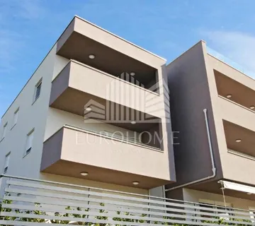 ZADAR, MOCIRE, Komforni stan s vrtom, 45m2