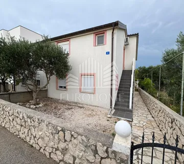 VIR, Oaza mira prvi red do mora, Kuća sa dva apartmana