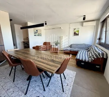 ČETVEROSOBAN STAN 128.5 m², MARTINOVKA, TRNJE - Zagreb