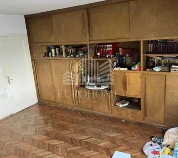 2,900€/m2 .. 3s stan za adaptaciju 86m2 sa terasom - Trešnjevka - - Zagreb