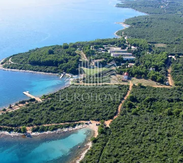 Ugljan-Ugljan Zemljište Za Zdrastveni Turizam - Ugljan, Preko
