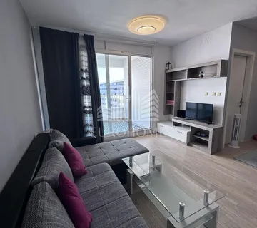 Namješteni dvosobni stan Novi Zagreb 60m2 + GPM