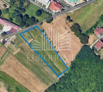 Građevinsko zemljište 250€/m2 - Blato - - Zagreb