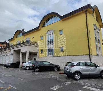 Dvoetažni stan u zgradi, 3 sobe + 4 kupaonice – Gornja Dubrava - cover