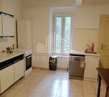 JUKIĆEVA(suteren) ,115m2,4s stan - Zagreb