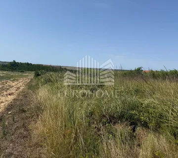 RAŽANAC- LJUBAČ- Građevinsko zemljište, 2000m2 - Ljubač, Ražanac