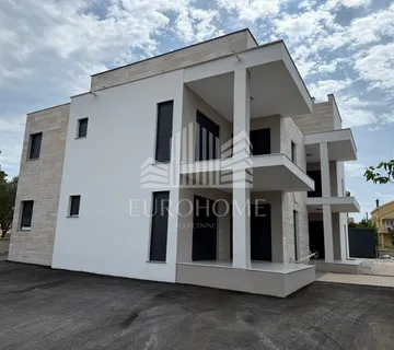 PRIVLAKA, ODLIČNA PRILIKA ! NOVOGRADNJA, DRUGI KAT (86m2) - cover