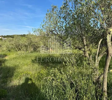 MURTER- Građevinsko zemljište, Jezera, 933m2 - cover