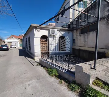 Šibenik, Crnica Atraktivni Poslovni Prostor 68m2
