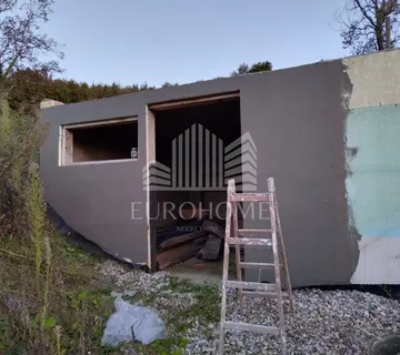 Kuća u izgradnji s kompletnom dokumentacijom – idealna investicija na predivnoj lokaciji - cover