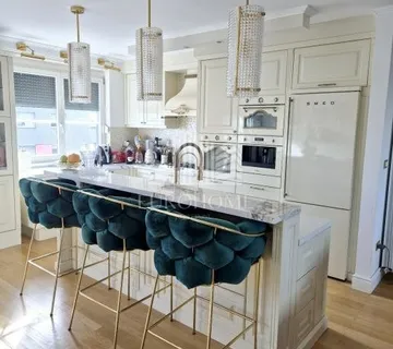 Penthouse, Vrbani, prvi red uz jezero, četverosoban + garaža - cover