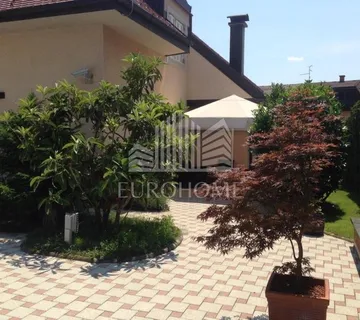 ATRAKTIVNA KUĆA S BAZENOM, REMETE, JAZBINA,  - cover