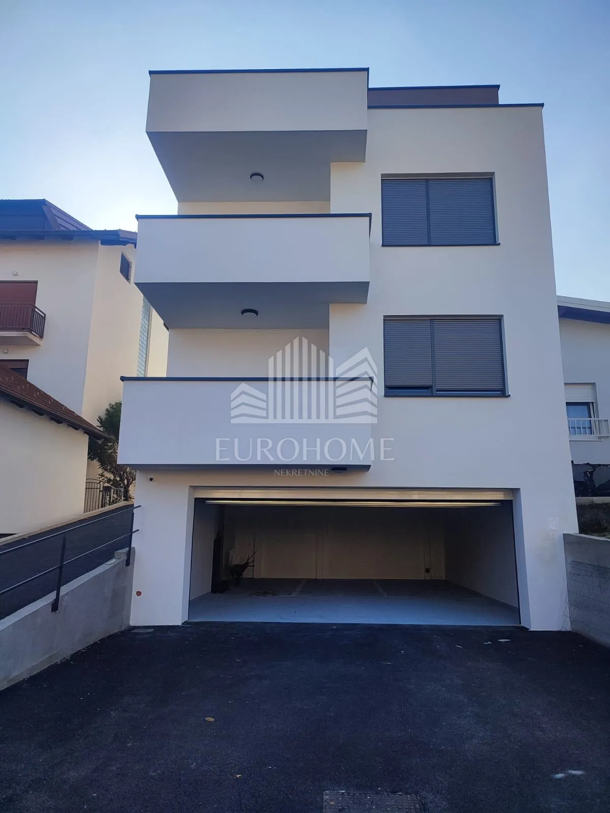 STAN 83,27m2 GARAŽNO MJESTO, VPM, LAŠĆINA - cover