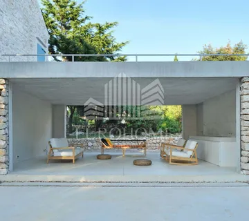 SILBA, Unique luxury villa immersed in nature - cover