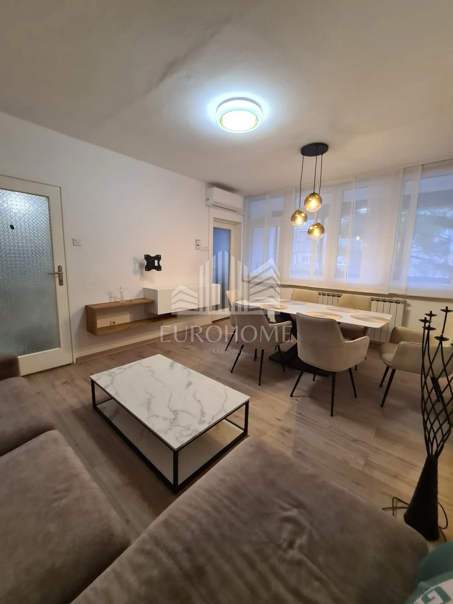 Moderan dvosoban stan od 55m2 s balkonom za najam u Sesvetama - cover