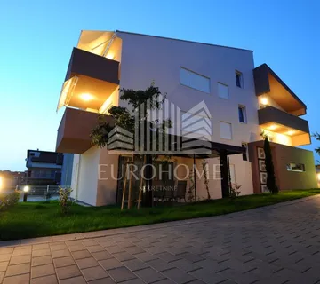 Zadar, Dvosoban stan za dugoročan najam - cover