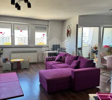 Renoviran 2-sobni stan 68m², Jarun, pogled na park - cover