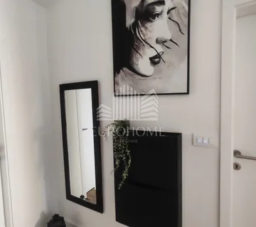 ŠIBENIK- Šubićevac DS+2 spavaće sobe, 60m2 - cover