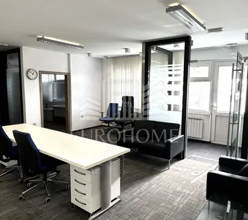 PRILIKA!!!Atraktivan poslovni prostor 311,44 m2,Jaruščica  - cover