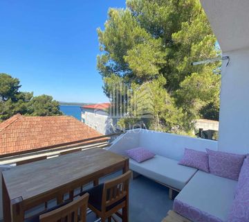 Tkon,dvosoban apartman 66m2+PM, 100 m od mora,pogled - cover