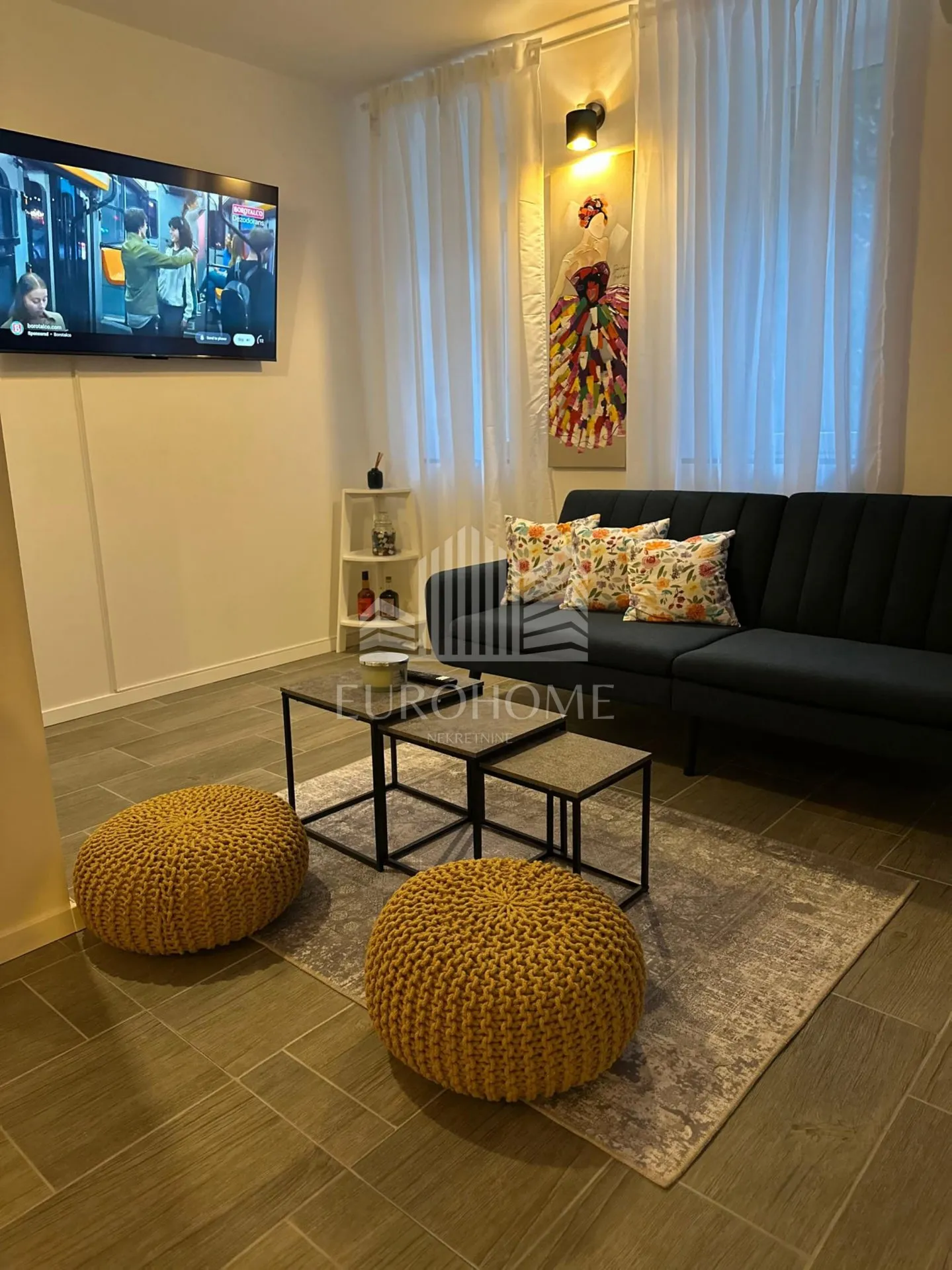 Odličan stan u centru, potpuno namješten i spreman za useljenje - cover