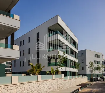 ZADAR- BORIK- Prekrasan dvosoban stan za najam do 1.6. - cover