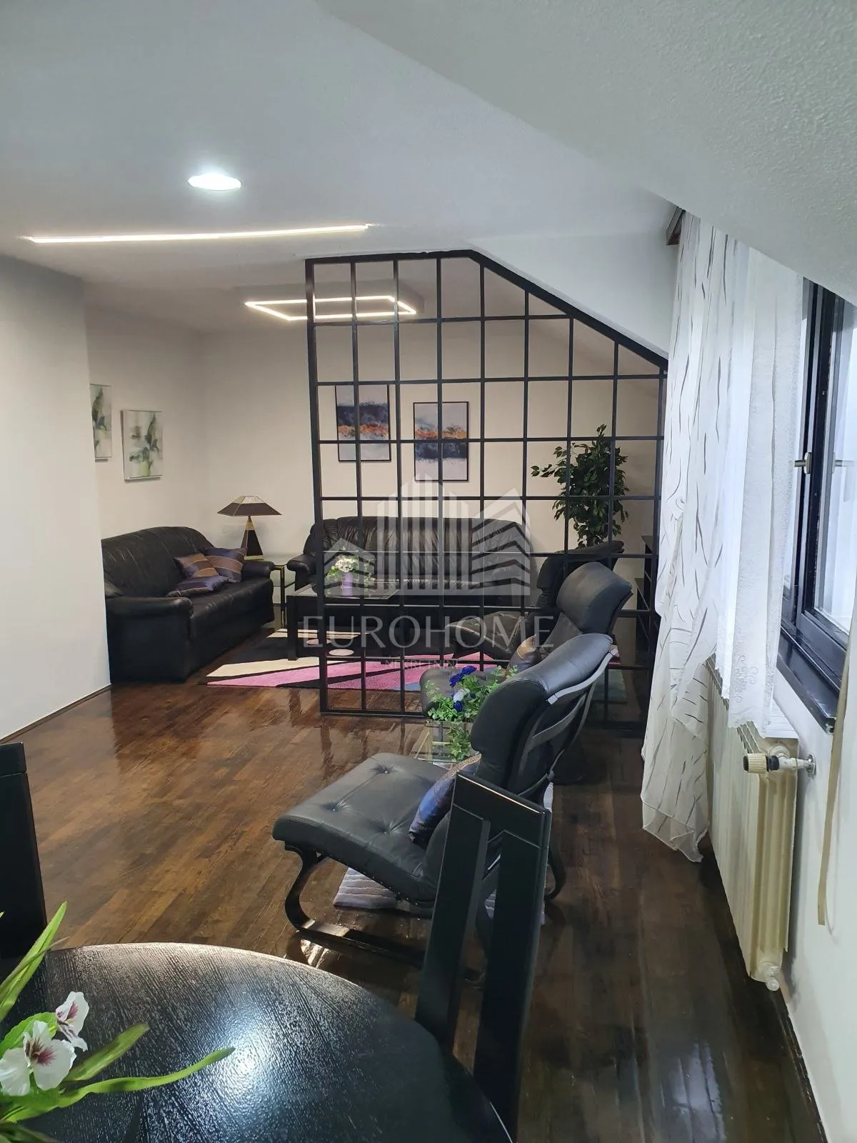 Namješten trosoban stan 2,459 €/m2 - Malešnica - - cover