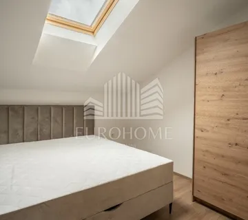 ŠIBENIK- Trosoban stan, pogled na more, 115.00 m2, - cover