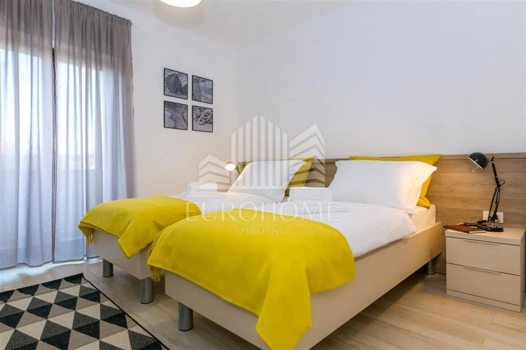 SUKOŠAN, Najam dvosobnog stana, 10.10. do 15.05 - cover