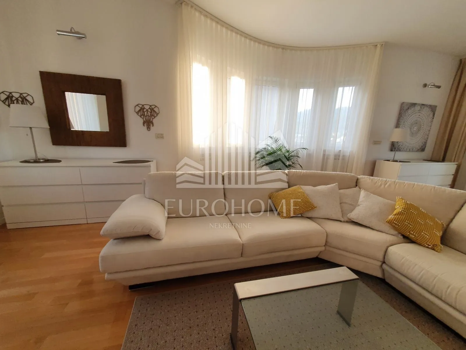 Zagreb Mlinovi – nov, luksuzan stan 212 m² s garažom i terasom - cover