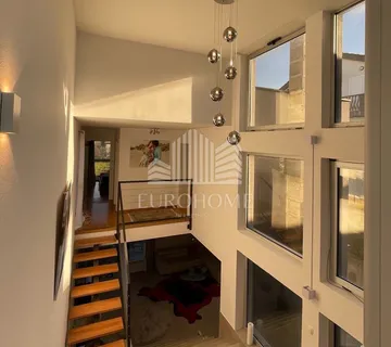 ZADAR- MODERNA HIGH TECH VILLA za najam, Novi Bokanjac - cover