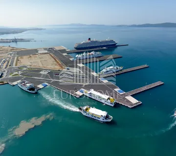 GAŽENICA, ZADAR, 4875m2 za poslovnu namjenu, TOP PRILIKA - cover