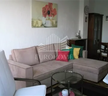 Najam  4-sobnog stana ,96m2, Srednjaci, namješten - cover