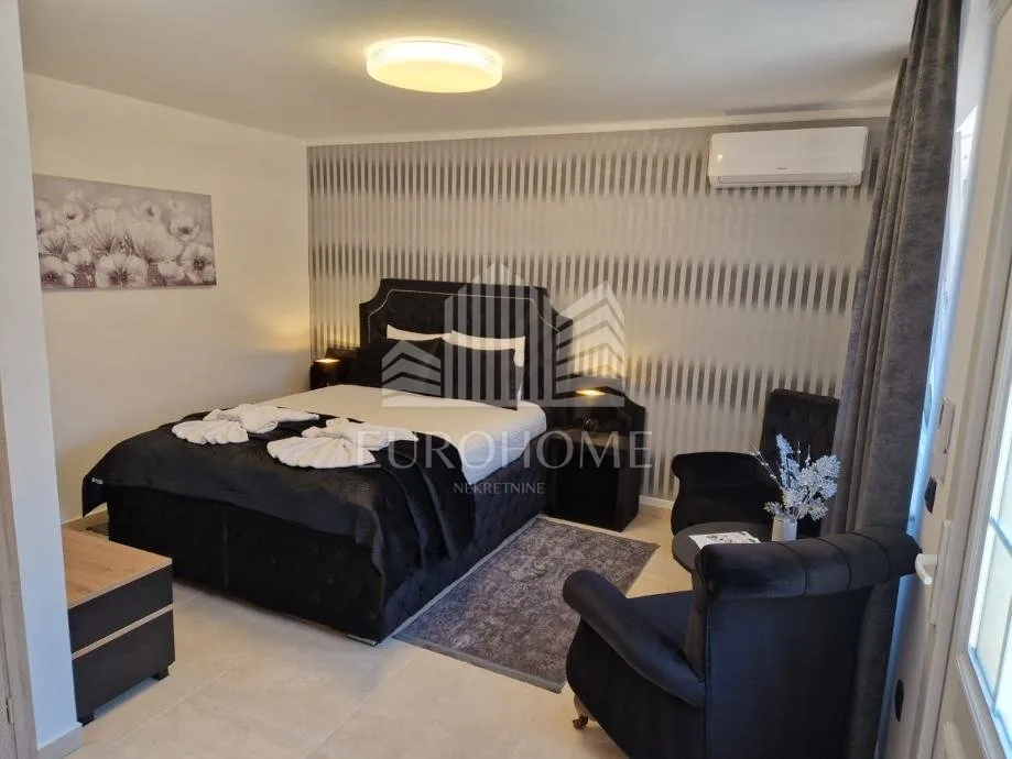 Kuća s 4 ekskluzivna apartmana – Investicija 1.828 €/m2 - cover