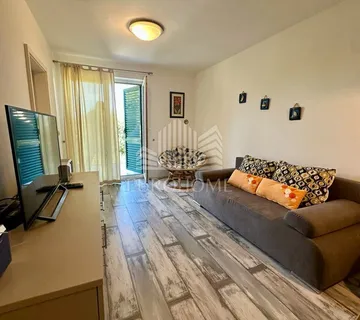 Nin - Trosoban stan 60m², 150 m od mora, parking