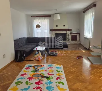ZADAR, BORIK, Trosoban stan za najam, 164m2