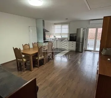 ODLIČNA CIJENA! Sv. Klara 108 m² – 4-soban stan, terasa - cover