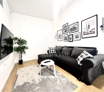 Odlična prilika - stan + uhodan turistički najam u centru - cover