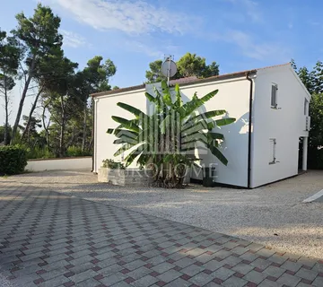 VIR, Samostojeća kuća netom uz more, 84m2 - cover