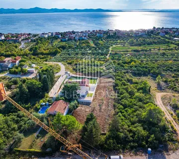 DIKLO, GRAĐEVINSKO ZEMLJIŠTE S POGLEDOM, 1257m2 - Diklo, Zadar