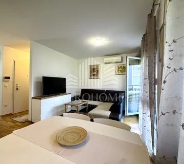 Moderan dvosoban stan 61 m², lođa, parking, spremište - Odra, Zagreb