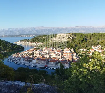 Građevinsko zemljište sa najboljim pogledom u Novigradu 1242m2